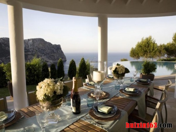 large-dining_ocean-e1289681390718