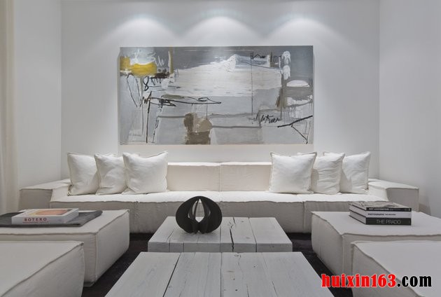urban-contemporary-townhouse-with-skylights-2-thumb-630x424-27298