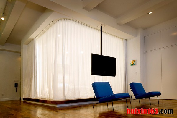 creative-solutions-small-loft-apartment-2