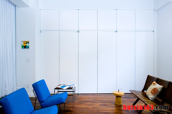 creative-solutions-small-loft-apartment-4