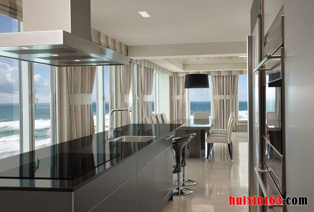 contemporary-apartment-overlooking-sea-cozy-luxurious-5-kitchen-thumb-630xauto-43414
